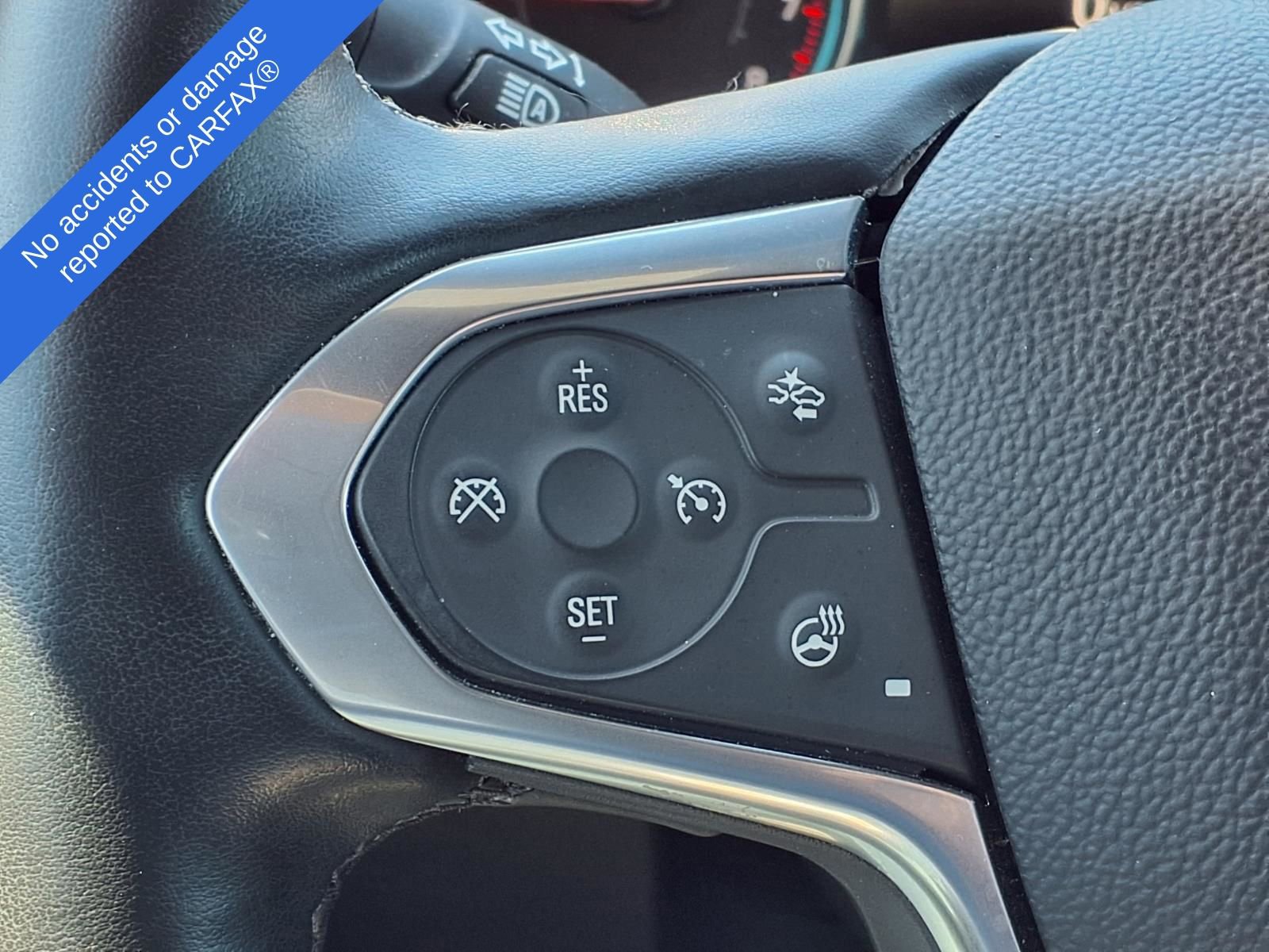 Used 2023 Chevrolet Traverse LT image 29