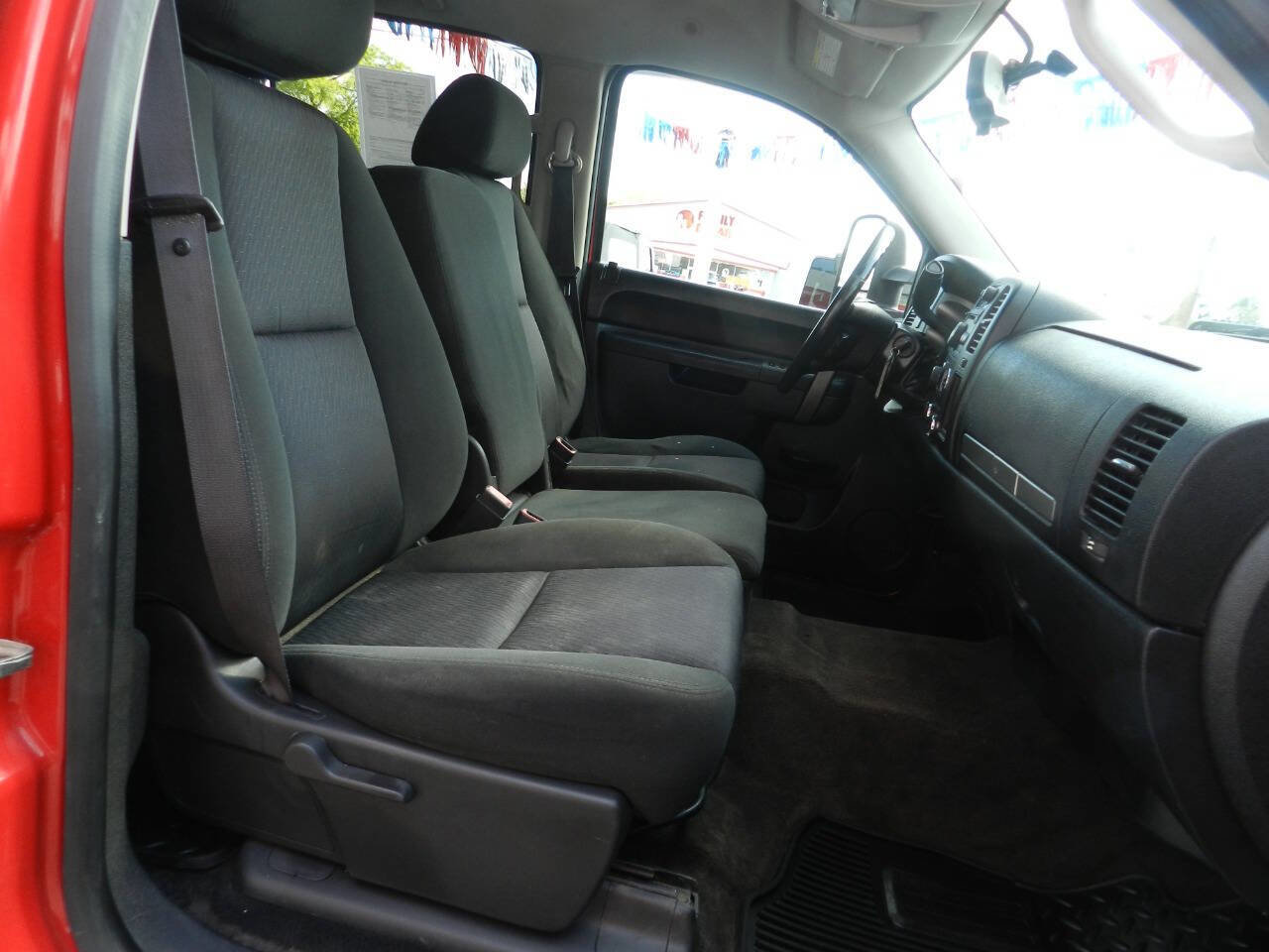 Used 2012 GMC Sierra 2500 SLE w/ SLE Preferred Package image 11