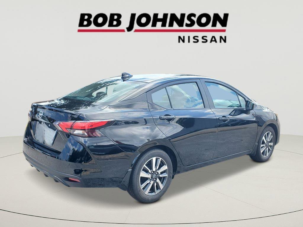 New 2025 Nissan Versa SV w/ Trunk Package FWD image 3