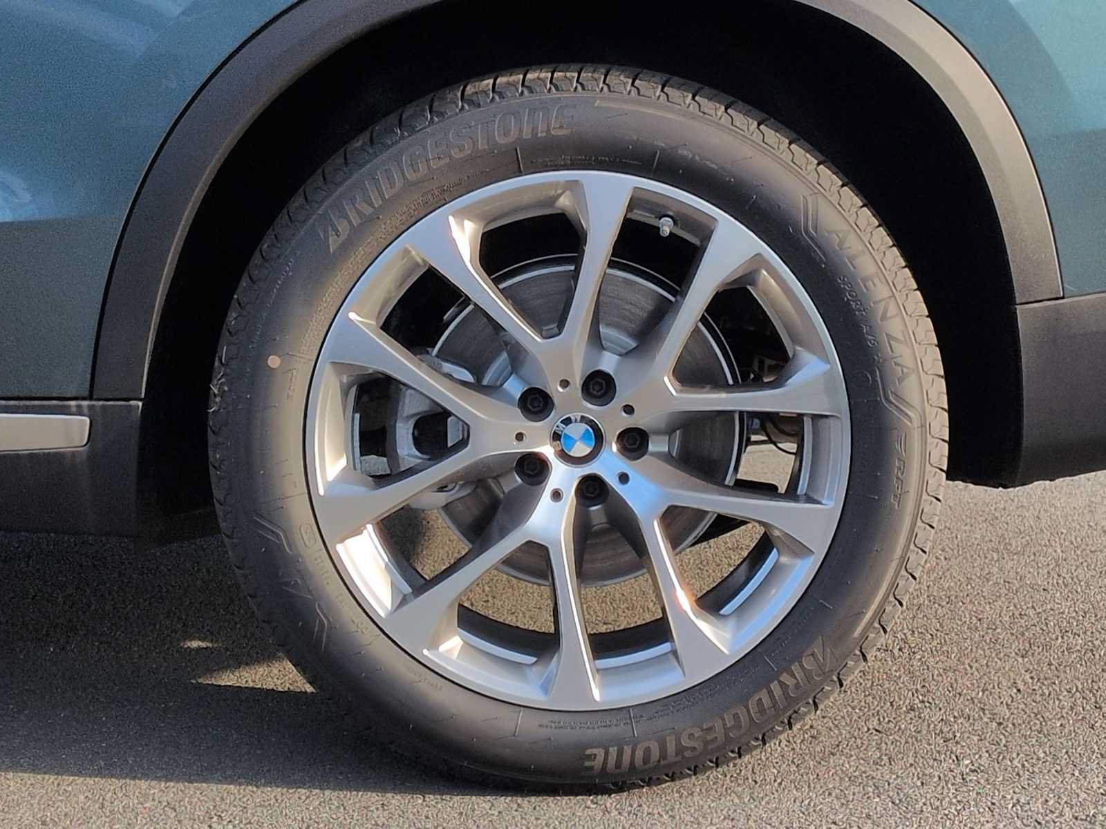 Used 2026 BMW X5 xDrive40i AWD/4WD image 14