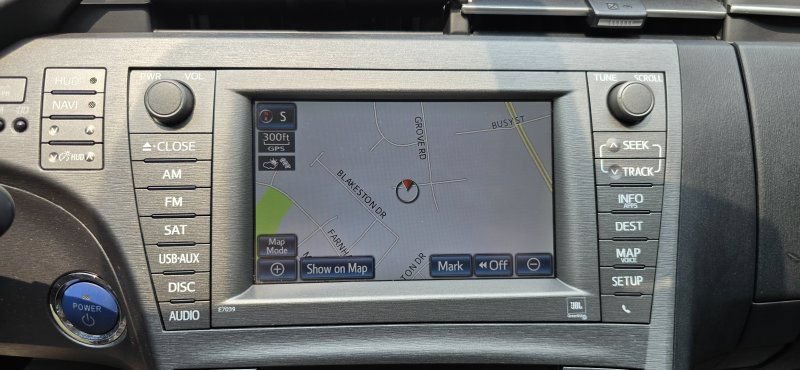 Used 2013 Toyota Prius Four w/ Deluxe Solar Roof Pkg FWD image 24