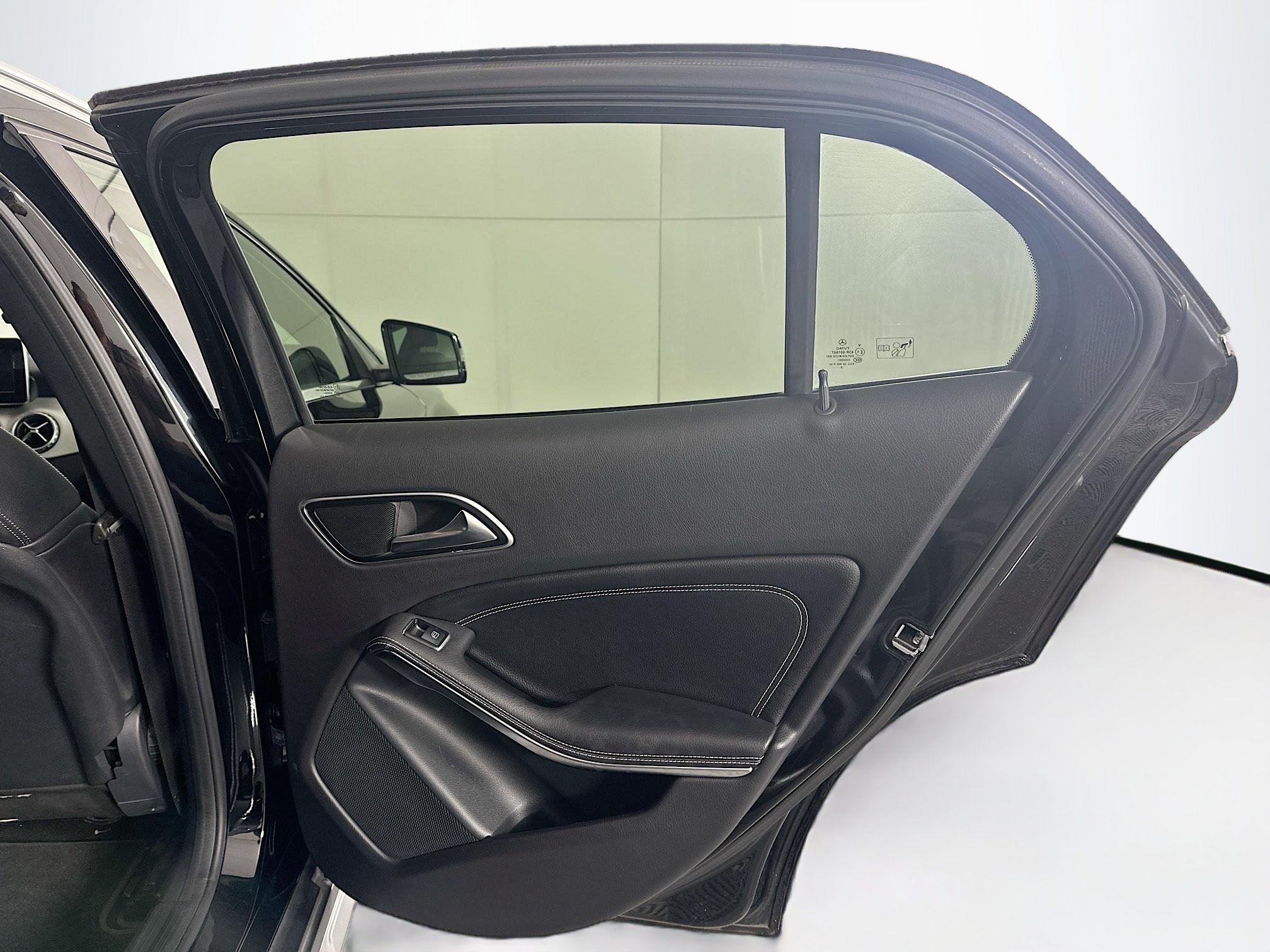 Used 2016 Mercedes-Benz GLA 250 image 29