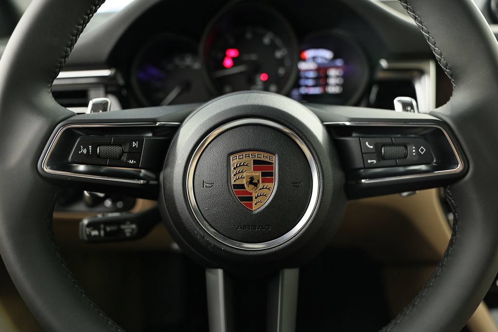 New 2026 Porsche Macan AWD/4WD image 35