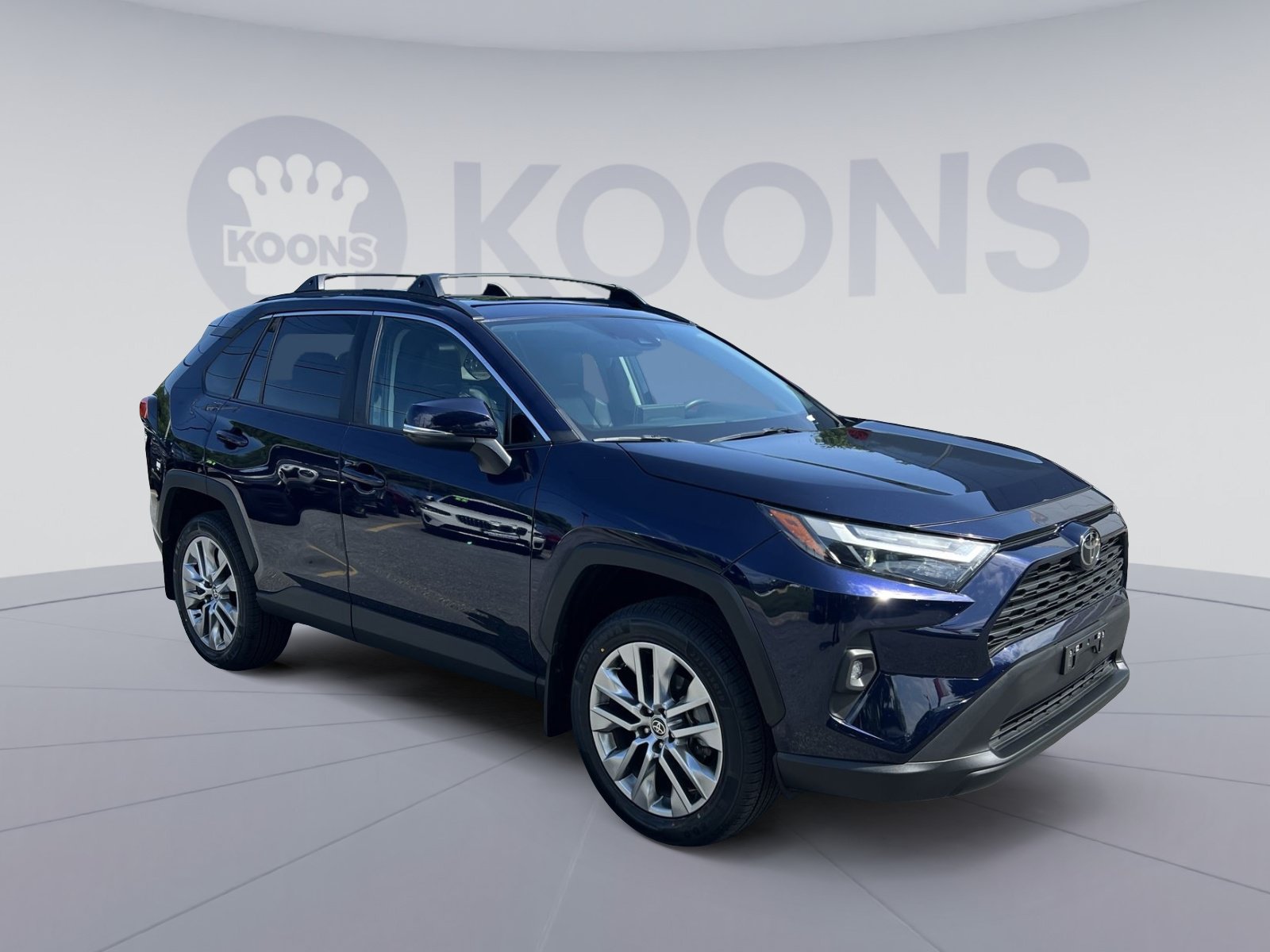 Used 2023 Toyota RAV4 XLE Premium AWD/4WD image 10