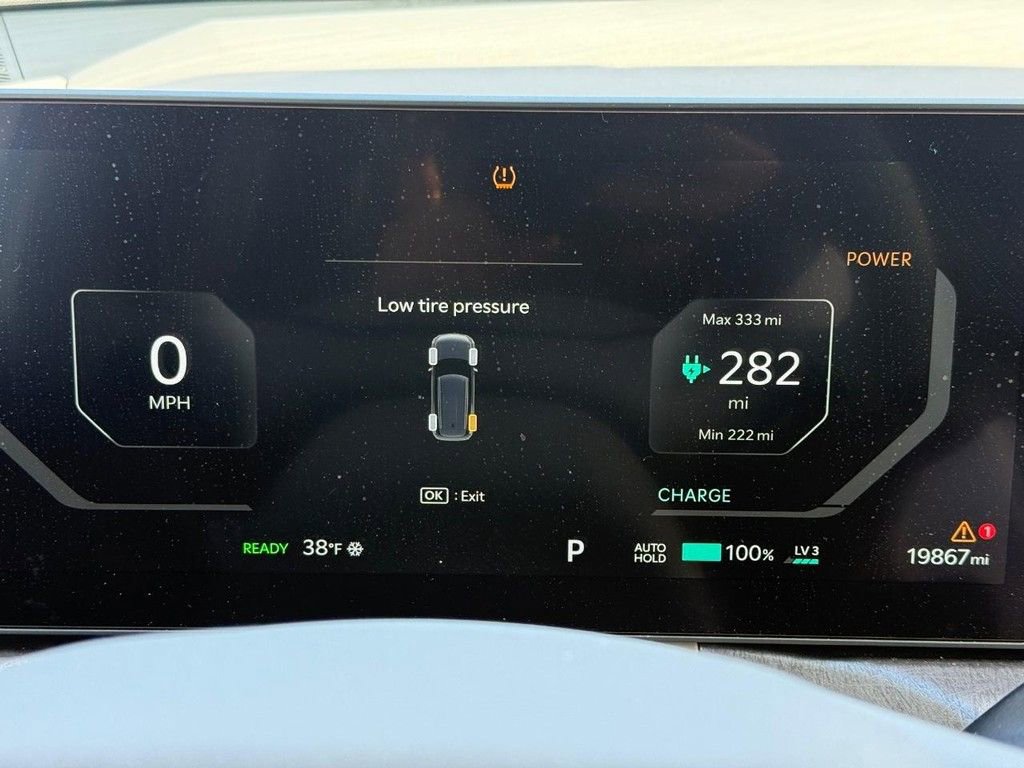 Used 2024 Kia EV9 Land image 27