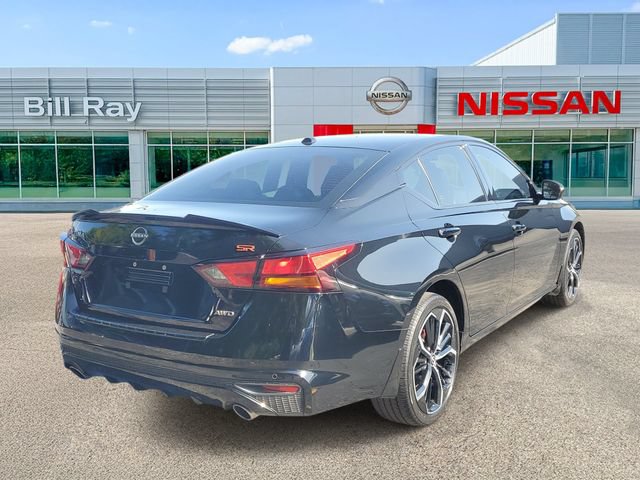 Certified 2023 Nissan Altima 2.5 SR w/ SR Premium Package AWD/4WD image 4