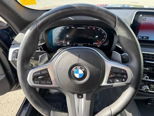 Used 2022 BMW M550i xDrive w/ Premium Package image 22