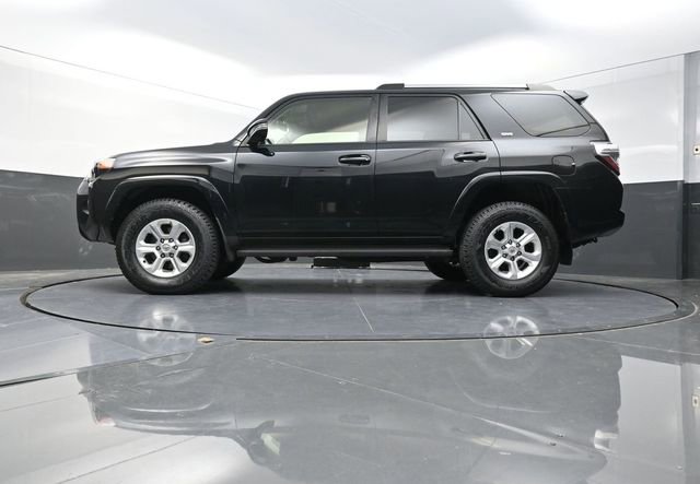 Used 2023 Toyota 4Runner SR5 Premium AWD/4WD image 33