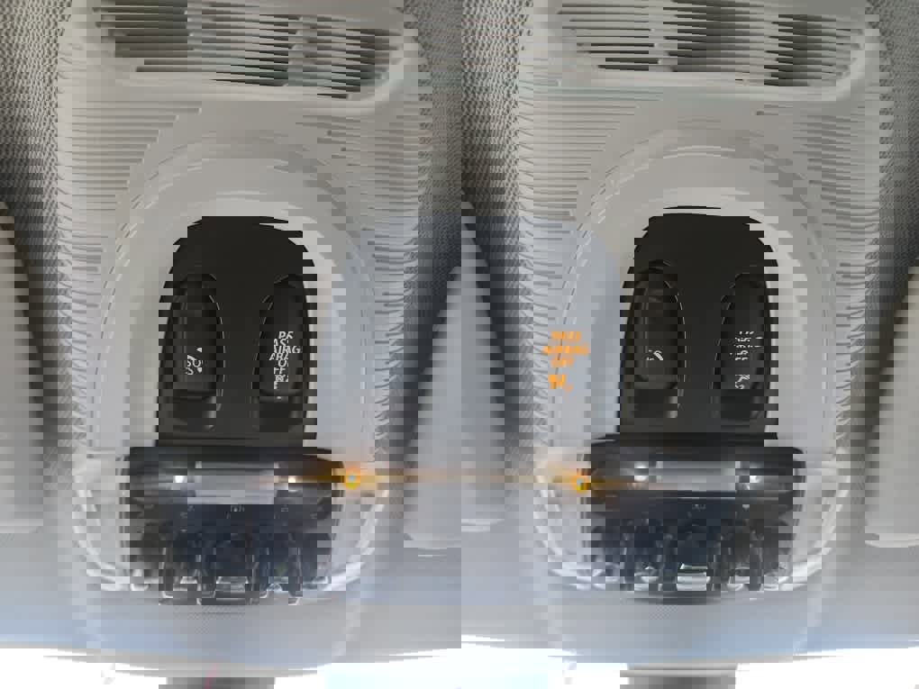 Used 2019 MINI Cooper Countryman S w/ Premium Package image 30