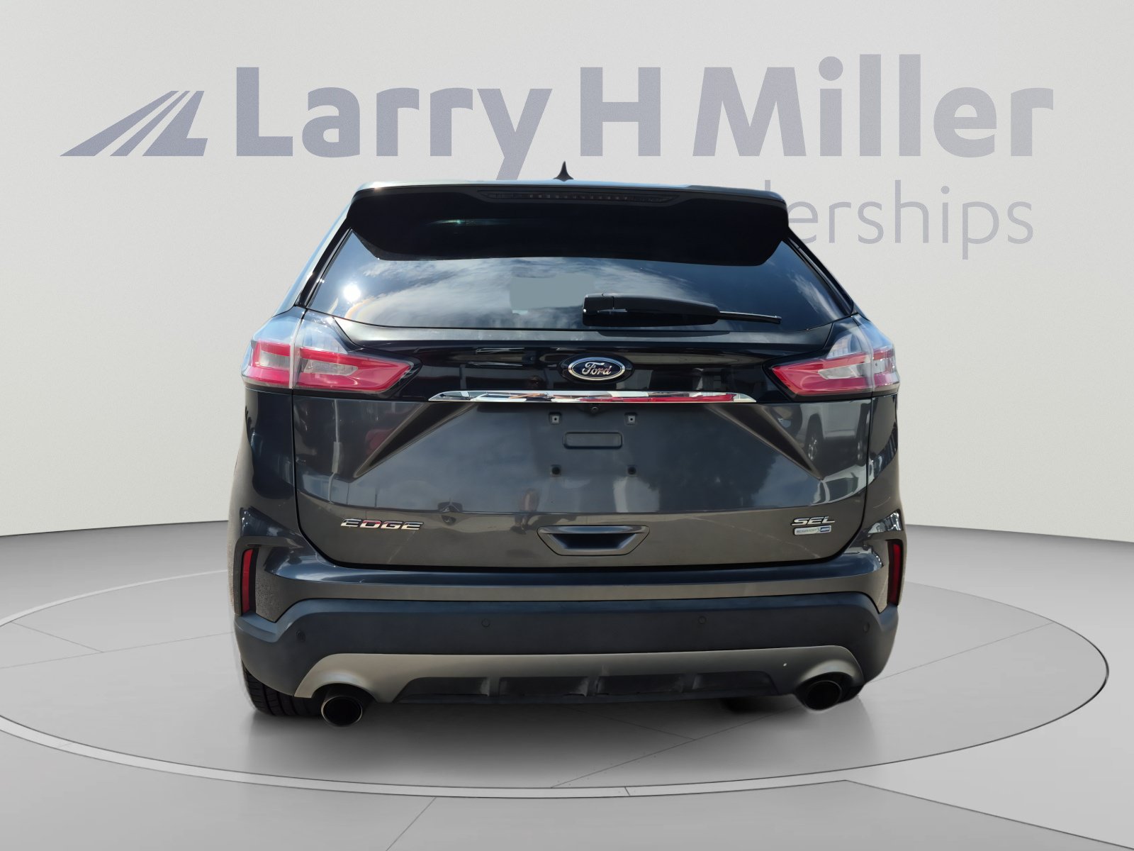 Used 2019 Ford Edge SEL w/ Equipment Group 201A AWD/4WD image 4