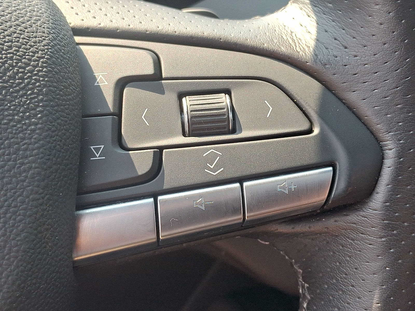 Used 2023 Cadillac XT4 Sport AWD/4WD image 24