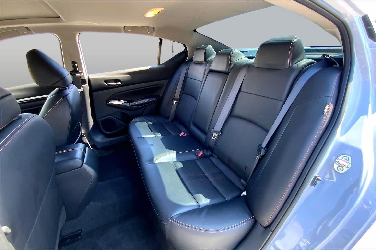 Used 2024 Nissan Altima 2.5 SR w/ SR Premium Package FWD image 21