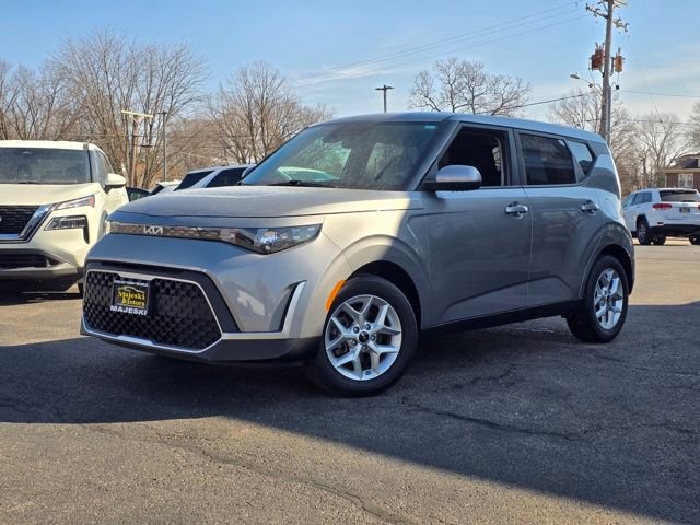 Used 2024 Kia Soul LX w/ Option Group 015 image 3