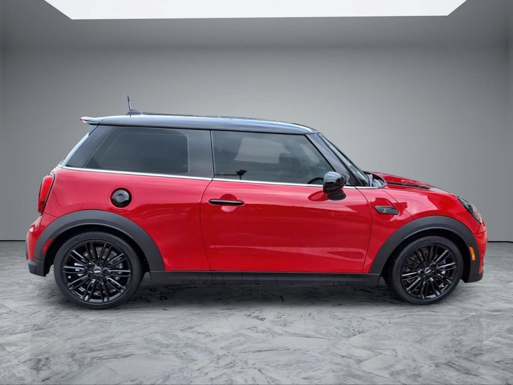 Used 2022 MINI Cooper S FWD image 8