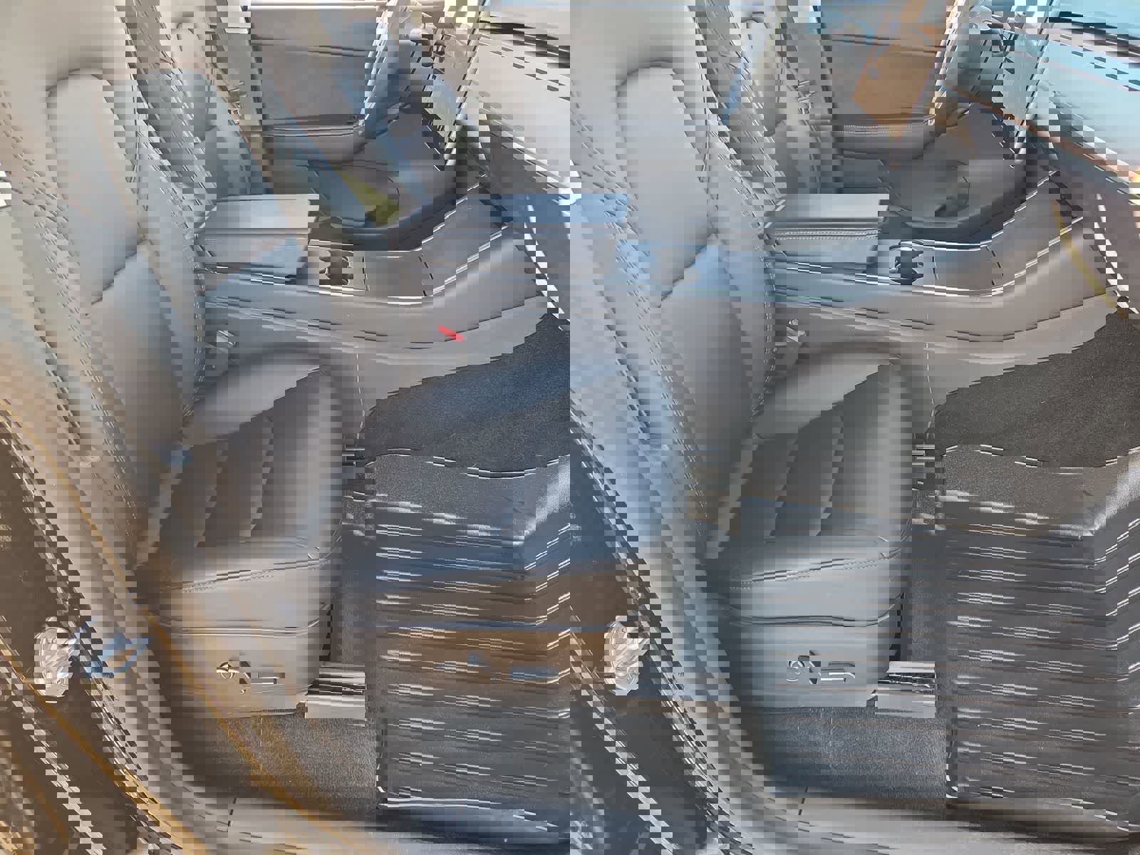 Used 2020 Tesla Model Y Long Range image 24