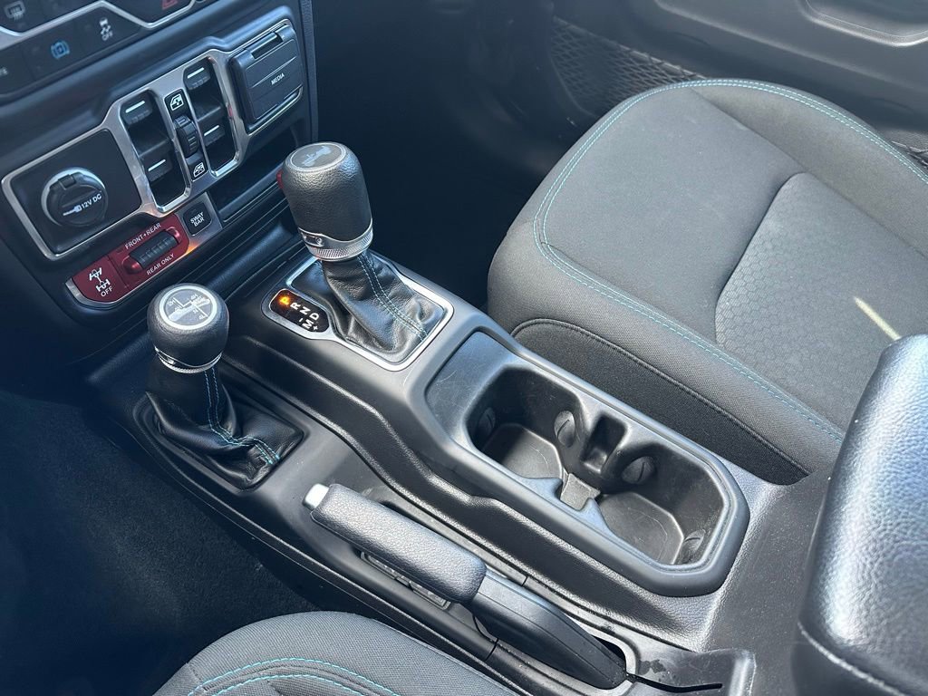 Used 2022 Jeep Wrangler Unlimited Rubicon 4xe w/ Cold Weather Group image 26