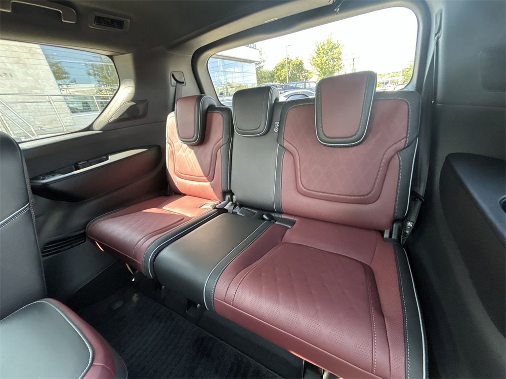 New 2026 INFINITI QX80 Autograph image 14
