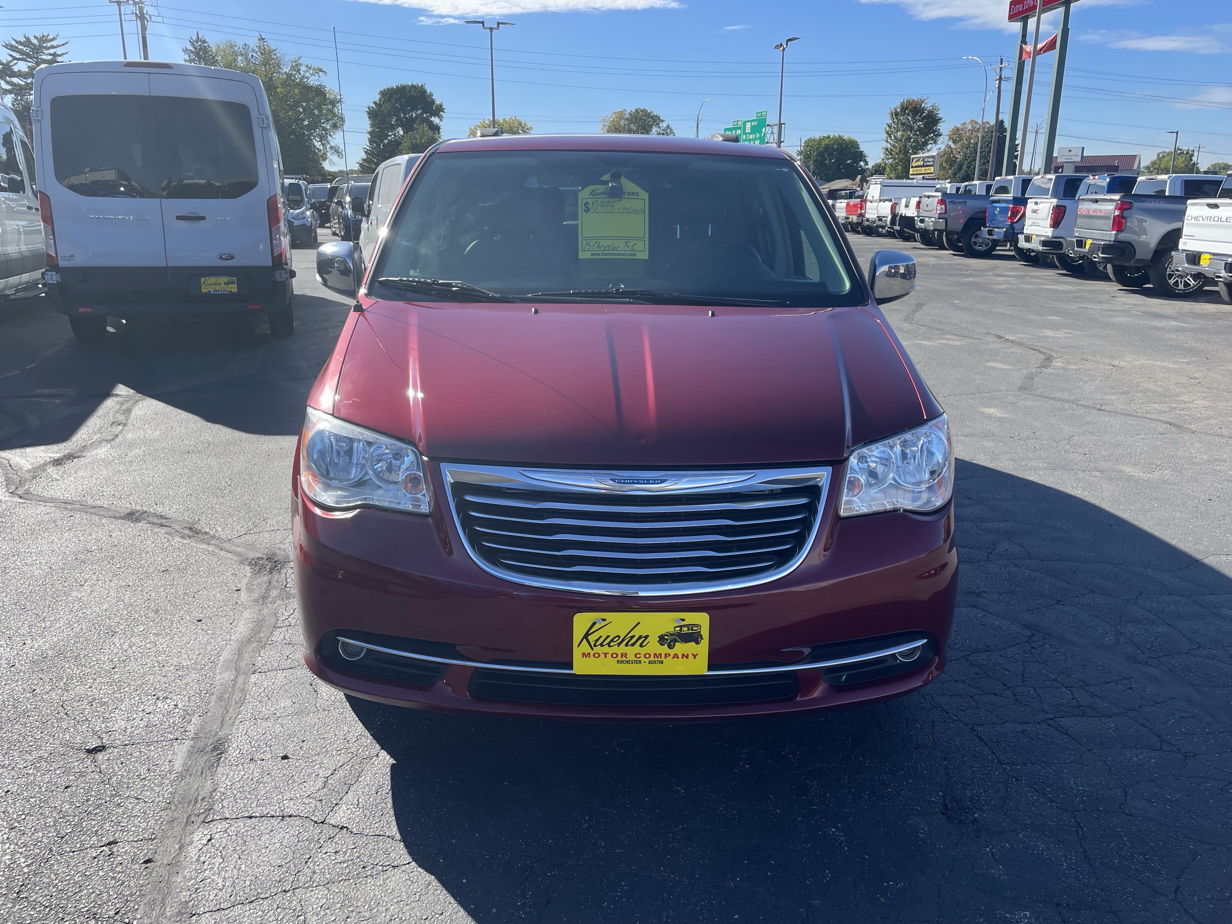 Used 2015 Chrysler Town & Country Touring-L w/ Driver Convenience Group FWD image 7