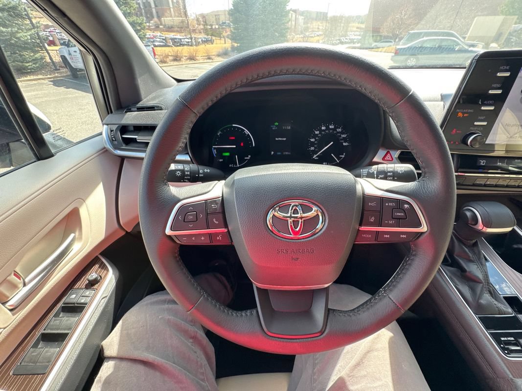 Used 2021 Toyota Sienna XLE AWD/4WD image 33