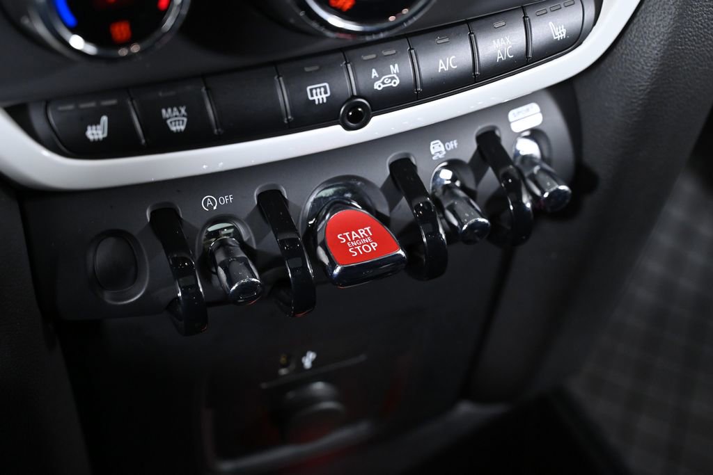 Used 2020 MINI Cooper Countryman S w/ Storage Package image 17