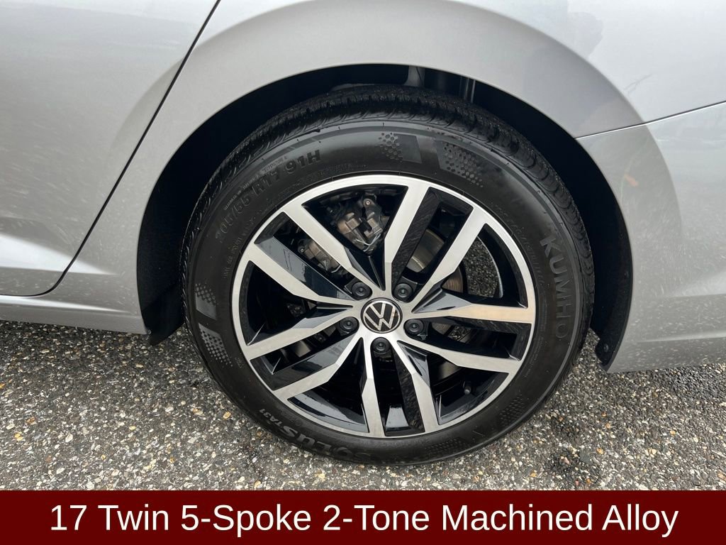 Used 2026 Volkswagen Jetta SE image 23
