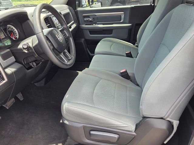 Used 2016 RAM 1500 Express RWD image 4