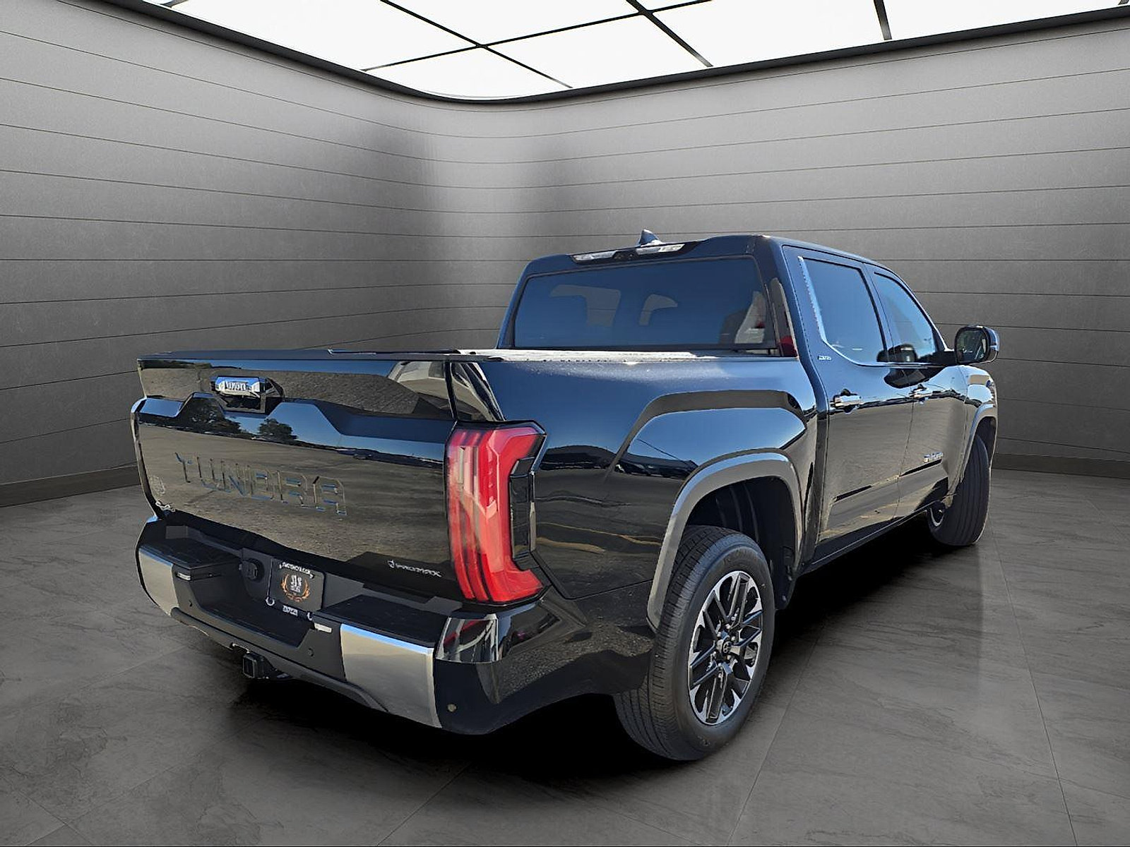 New 2026 Toyota Tundra Limited AWD/4WD image 4