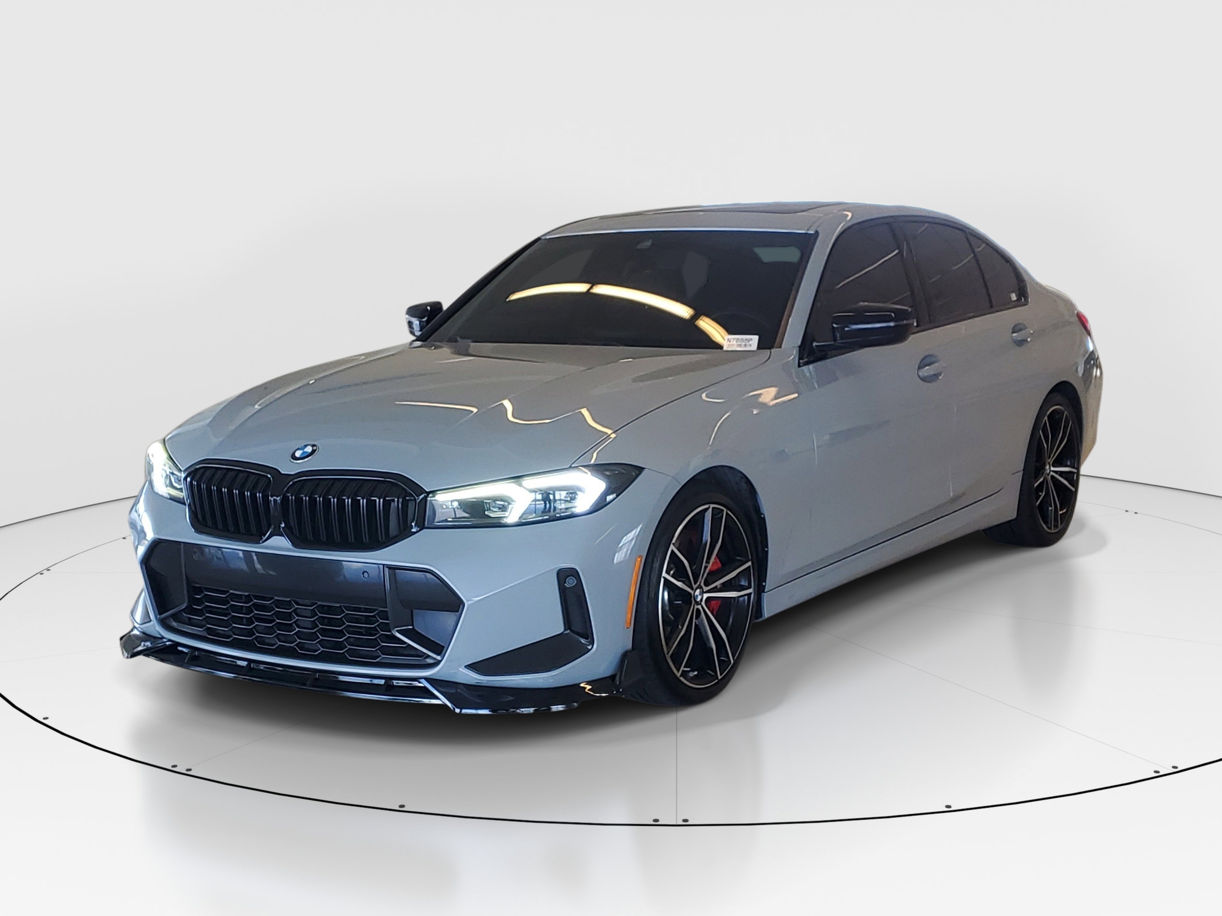 Used 2023 BMW 330i Sedan w/ M Sport Package image 5