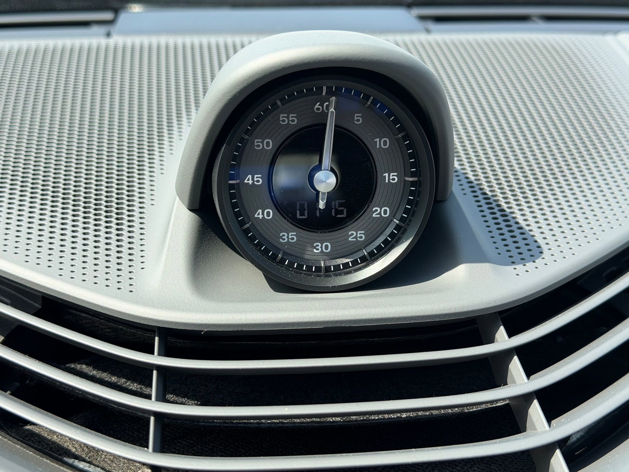 Certified 2025 Porsche Taycan 4S image 31