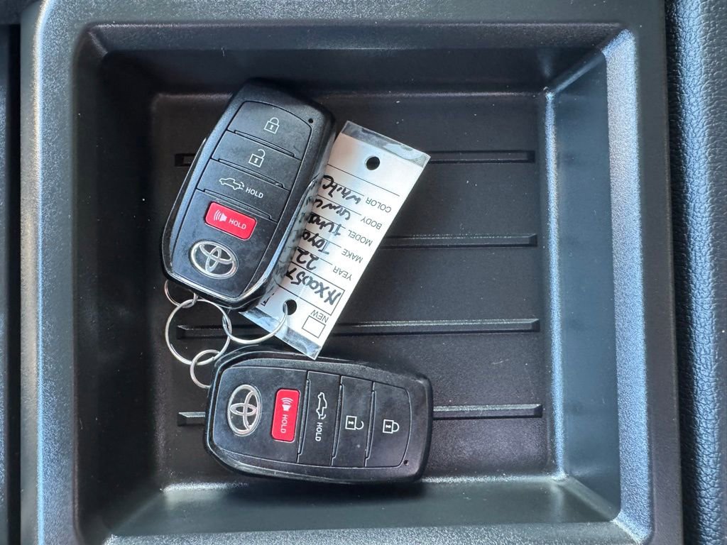 Used 2022 Toyota Tundra Limited image 16