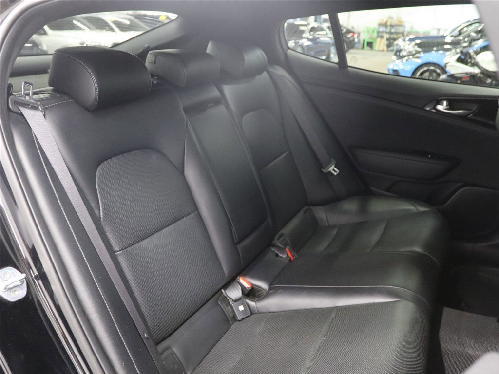 Used 2022 Kia Stinger GT-Line RWD image 21