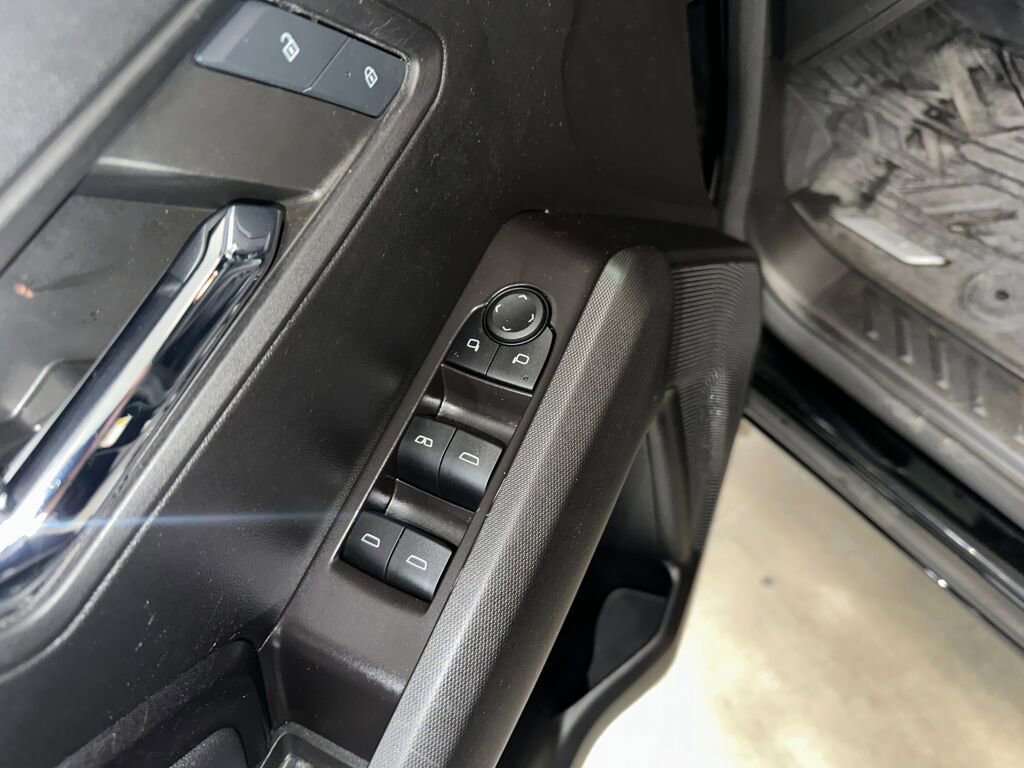 Certified 2024 Chevrolet Colorado LT w/ LT Convenience Package III image 5