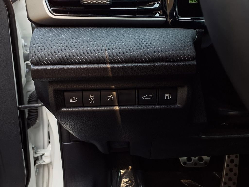 Certified 2025 Toyota Camry SE w/ Convenience Package image 15