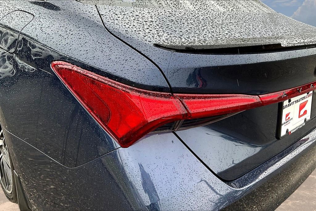 Used 2019 Toyota Avalon Touring w/ Advanced Safety Package FWD image 18