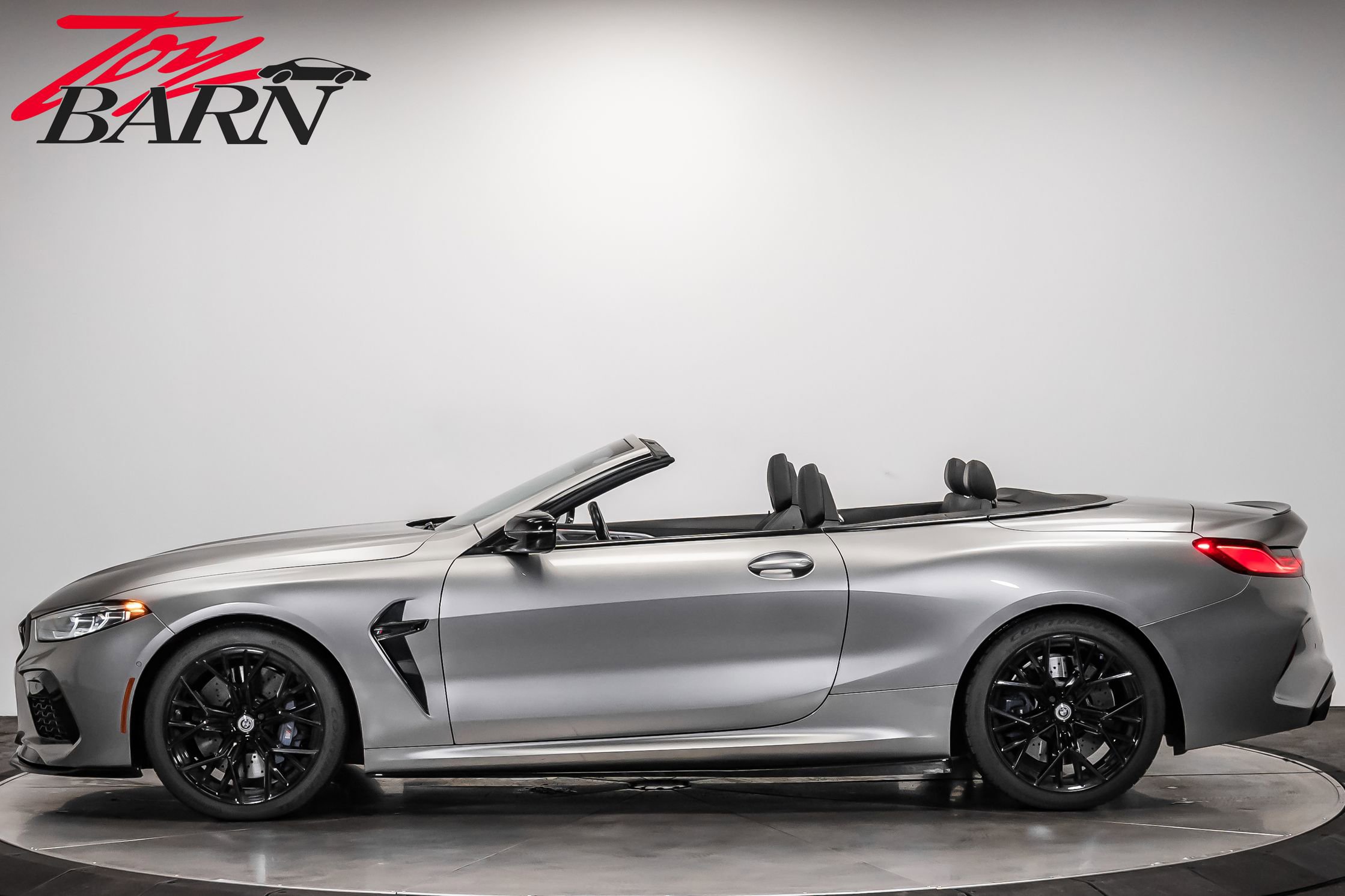 Used 2022 BMW M8 Competition image 2