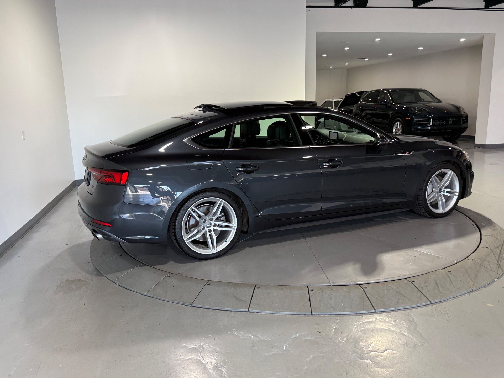Used 2019 Audi A5 2.0T Premium Plus w/ Premium Plus AWD/4WD image 12