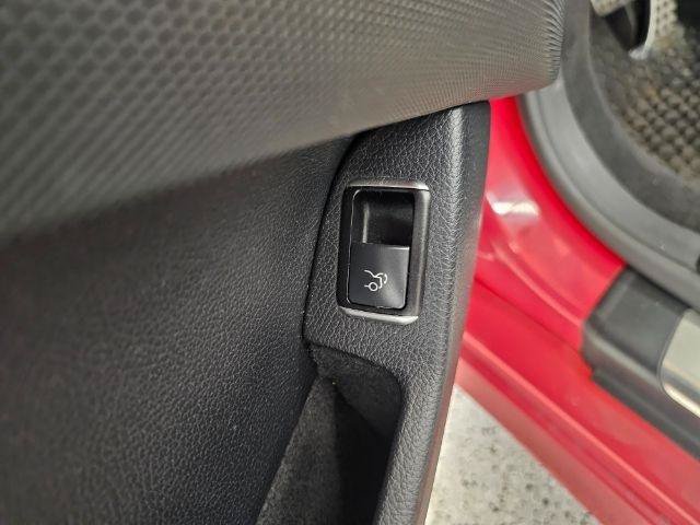 Used 2013 Mercedes-Benz SL 550 image 39