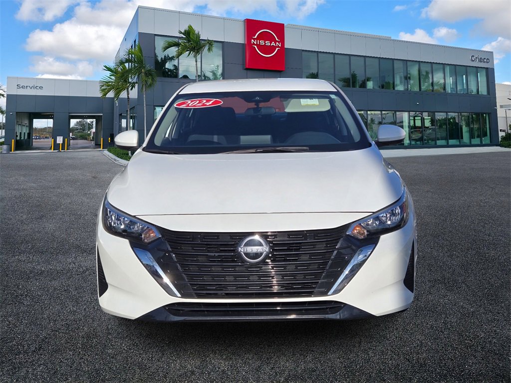 Used 2024 Nissan Sentra SV image 2
