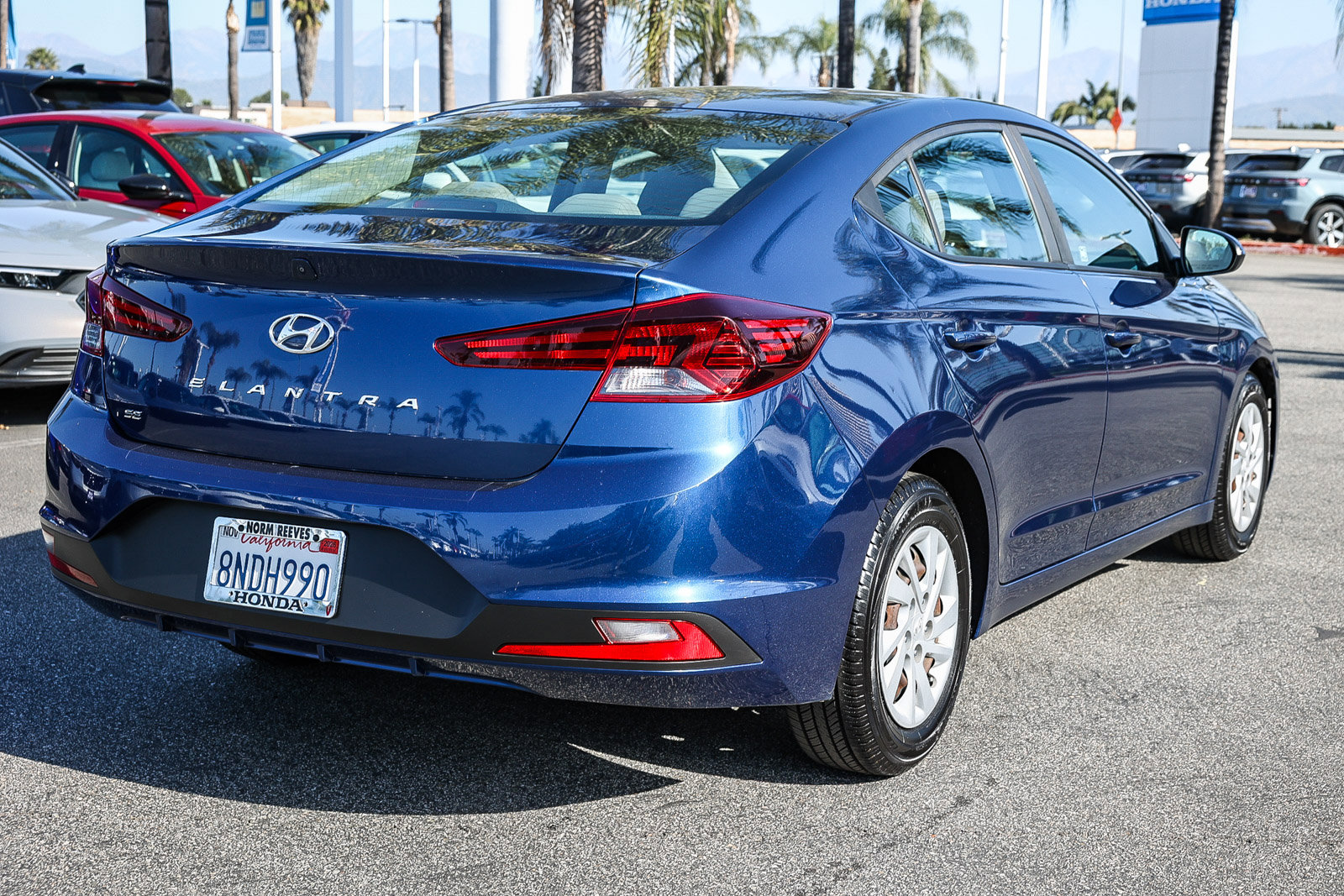 Used 2020 Hyundai Elantra SE image 7