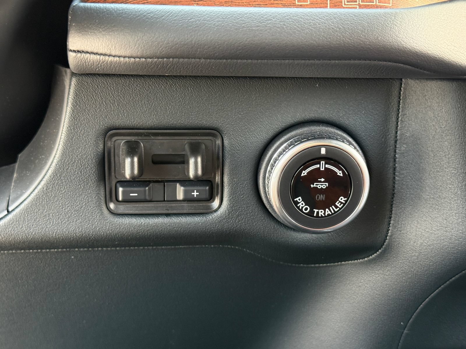 New 2026 Lincoln Navigator Black Label AWD/4WD image 40