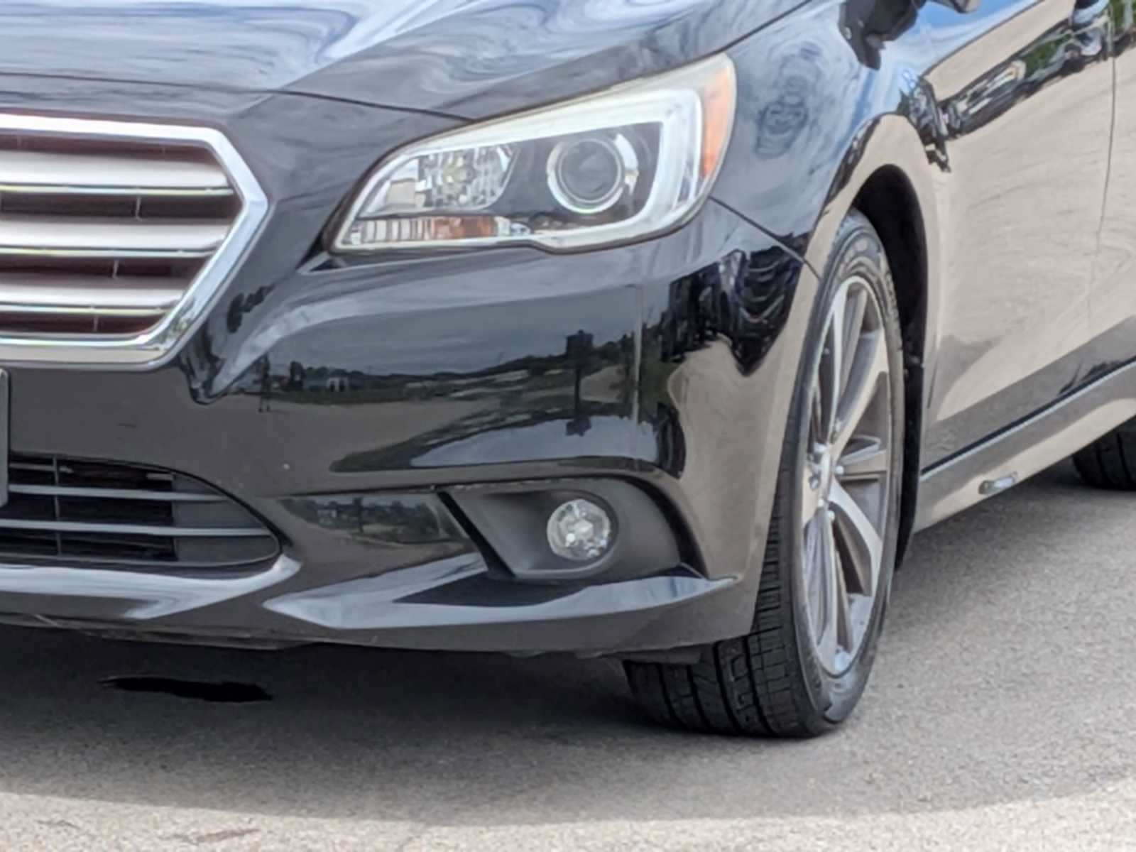 Used 2015 Subaru Legacy 2.5i Limited AWD/4WD image 10