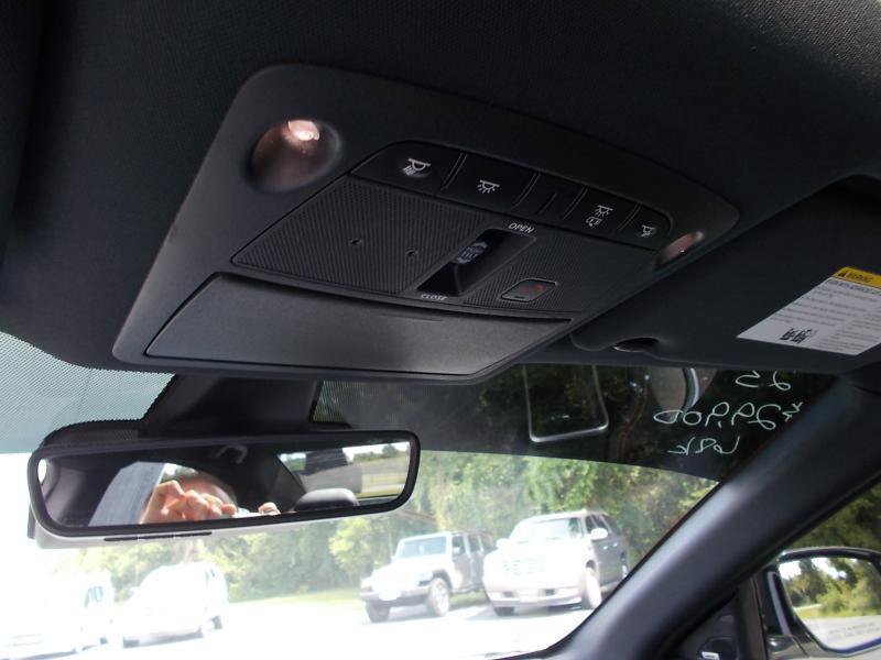 Used 2023 Nissan Maxima SR w/ Sport Mat Group FWD image 33