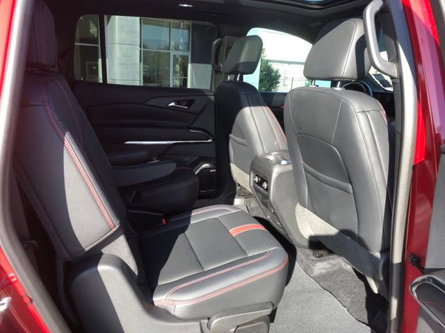 Used 2024 Chevrolet Traverse RS image 27