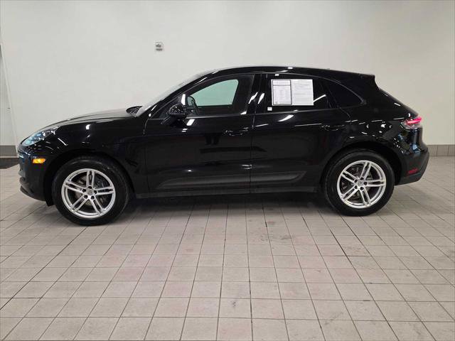 Used 2024 Porsche Macan AWD/4WD image 2