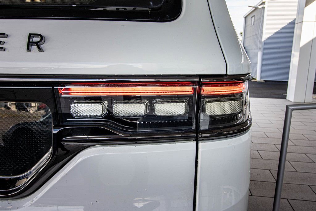 Used 2022 Jeep Grand Wagoneer Series II image 16