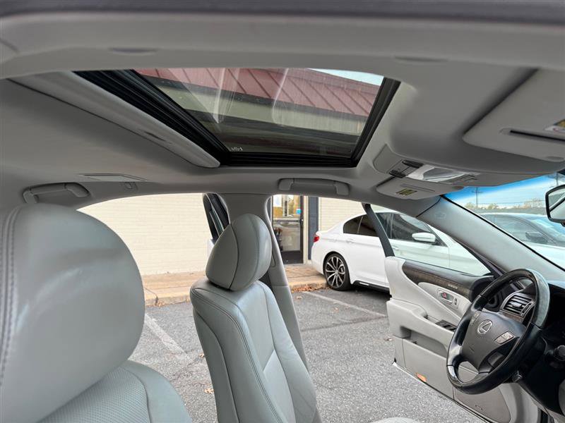Used 2011 Lexus LS 460 SEDAN w/ Comfort Pkg image 13