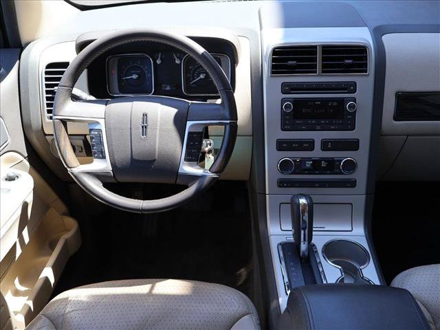 Used 2009 Lincoln MKX 2WD image 20