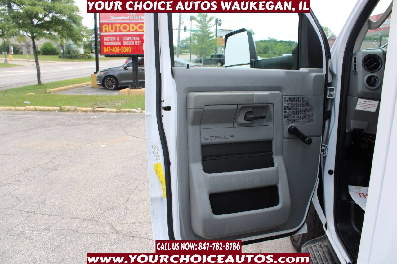 Used 2012 Ford E-450 and Econoline 450 Super Duty image 9