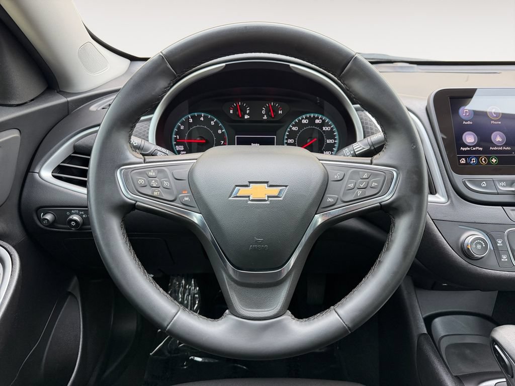 Used 2025 Chevrolet Malibu RS FWD image 23