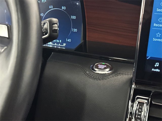 Used 2024 Lincoln Navigator Reserve image 34